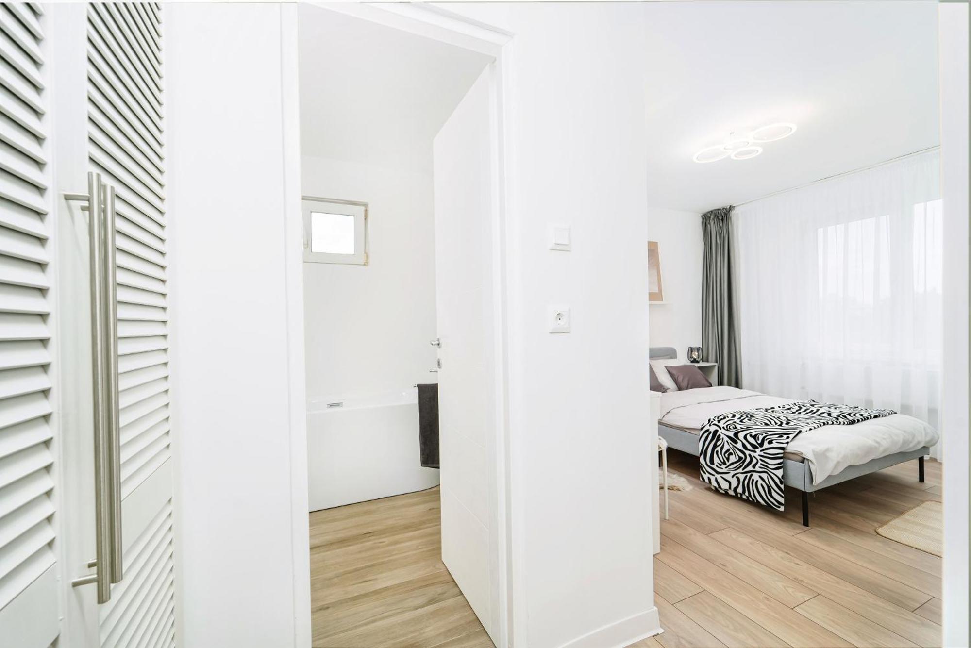 Family Stay - Calliope Apartment - By Openhouse Τιμισοάρα Εξωτερικό φωτογραφία